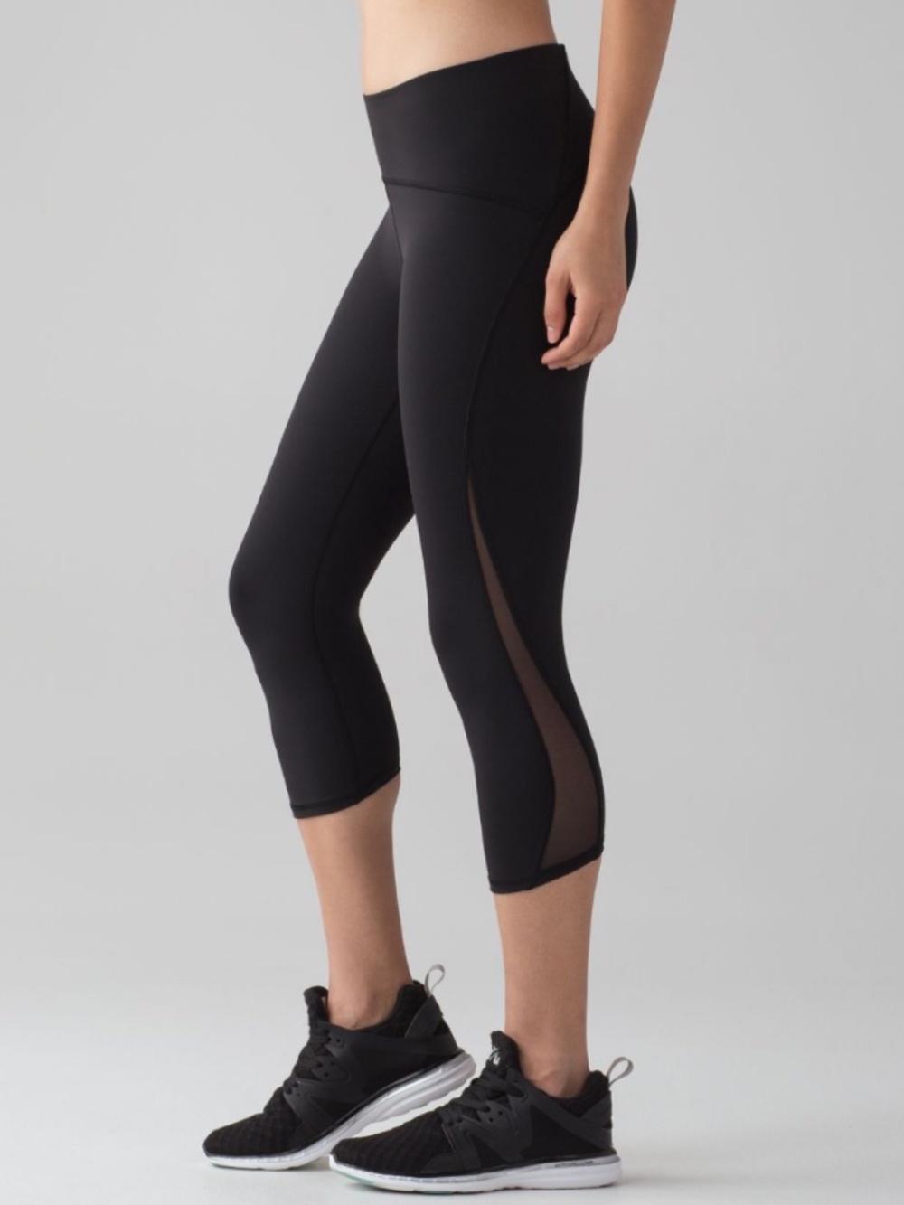 Lululemon Train Times Crop 17" in Black